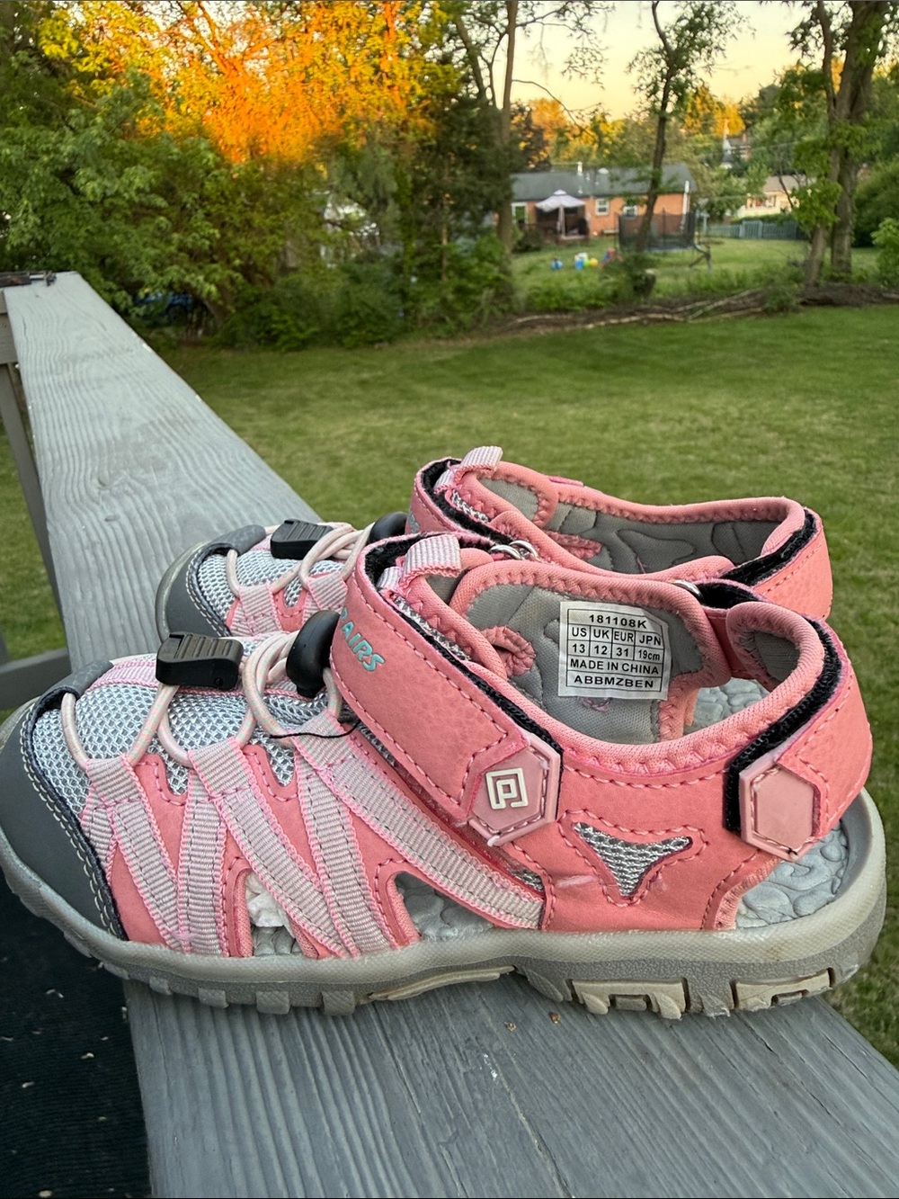 Toddler Girls Closed Toe Athletic/Water Friendly Sandals (Pink & Gray)(Size: 13)